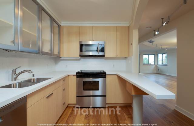 732 11th Avenue East - 206 - 732 11th Avenue East, Seattle, WA 98102