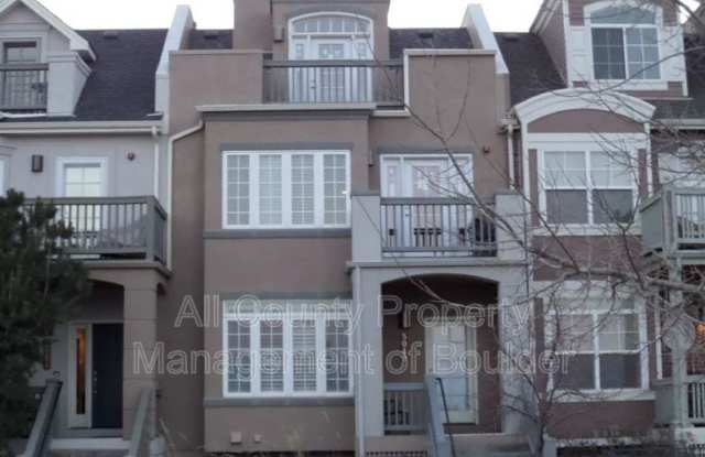 5049 5th St photos photos