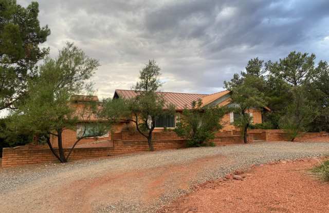 Spacious West Sedona home on a private 1.1-acre lot and a detached garage photos photos