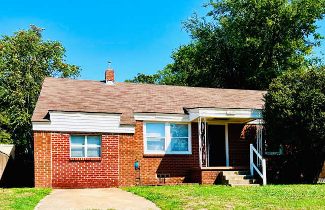 Cute 2BD 1BA Home w/ Bonus Room Located in NW OKC!!! - 2629 Northwest 37th Street, Oklahoma City, OK 73112