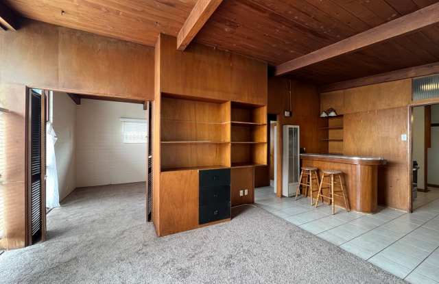 Charming Pierpont Beach Cottage! Gallery 4