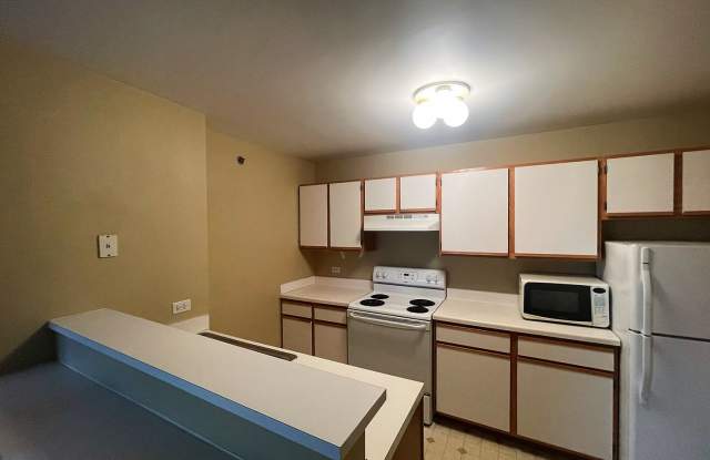 1BR/1BA 1st Floor Unit in Richmond Gallery 4