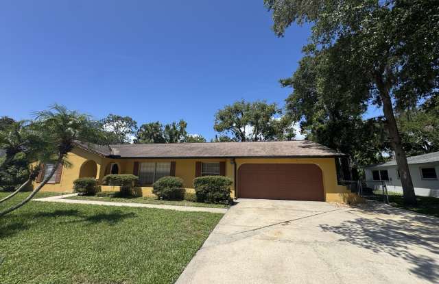 730 Lindenwood Circle E photos photos