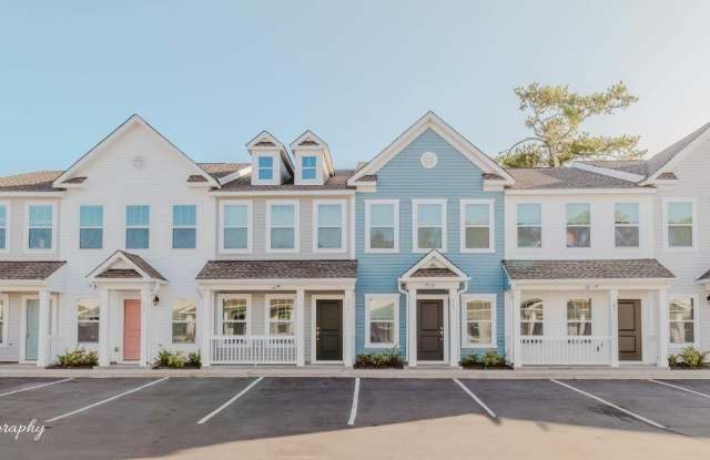 143 Crescent Way photos photos