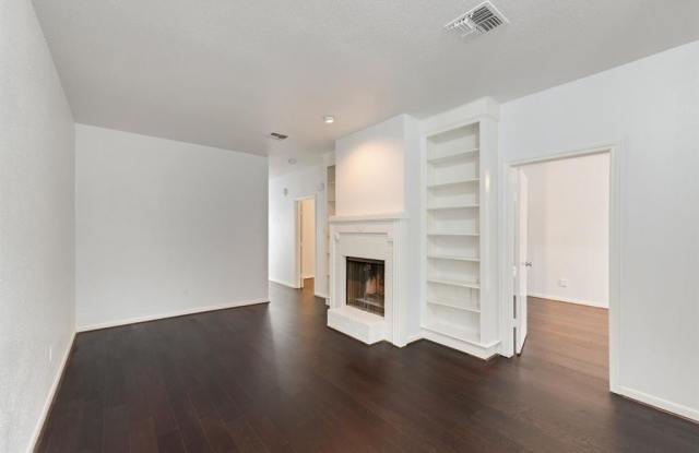 4430 Basswood Lane Gallery 4