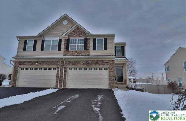 311 McNair Drive - 311 McNair Drive, Northampton County, PA 18067