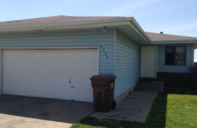 4 Bedroom 2 Bathroom Duplex photos photos