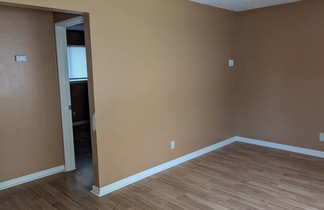 1323 Sherman Avenue - 2 Gallery 3