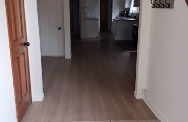C St 508 Gallery 3