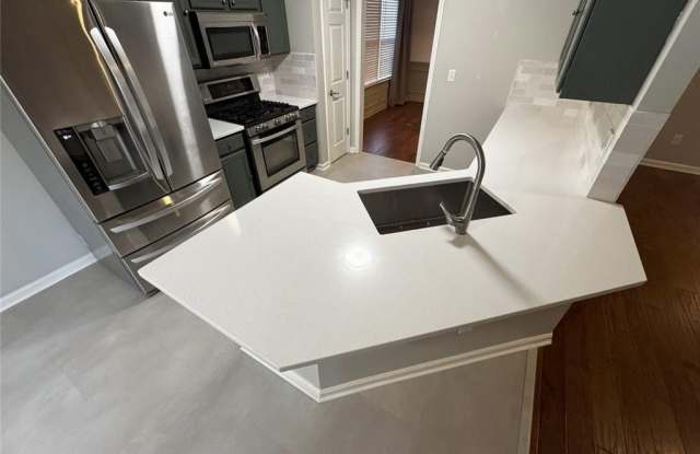 1425 Overland Crossing Gallery 4