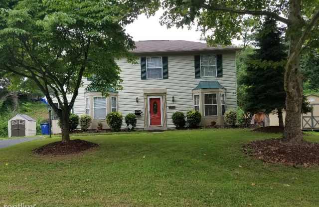 13706 BLUEFIN DR - 13706 Bluefin Drive, Dale City, VA 22193