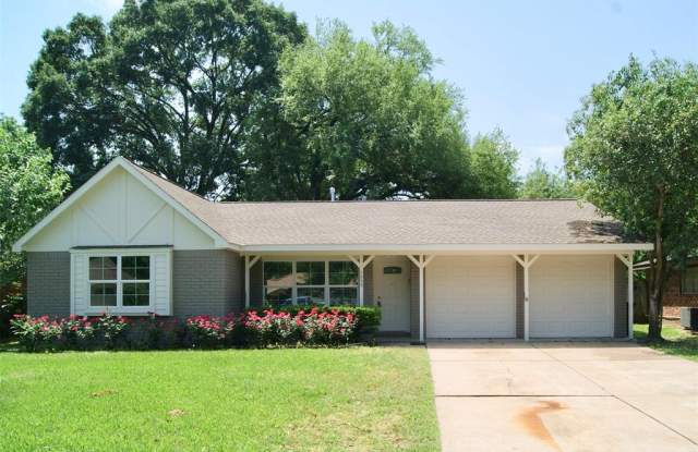 5839 Southminster Drive - 5839 Southminster Drive, Houston, TX 77035