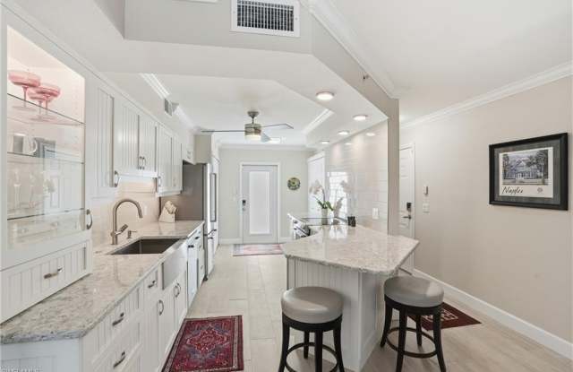 4945 Cougar Ct S Gallery 2