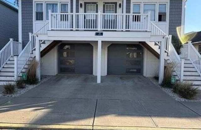 217 Blaine Avenue unit: 215 photos photos