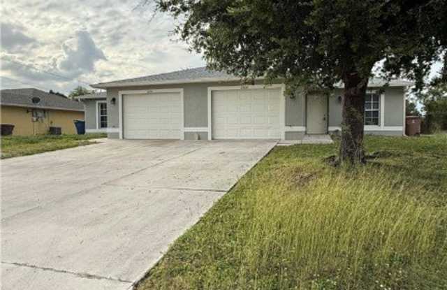 2504 Haviland Avenue S unit: 2506 - 2504 Haviland Avenue South, Lehigh Acres, FL 33973