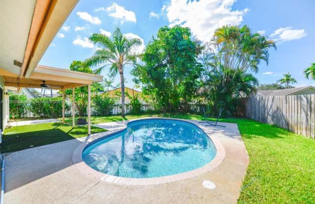 2532 NW 87 Drive photos photos