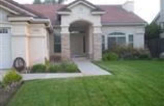 2928 E Cromwell - 2928 East Cromwell Avenue, Fresno, CA 93720