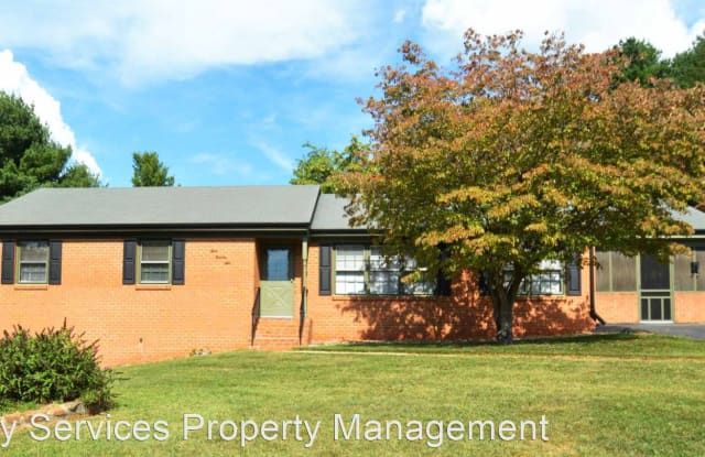 708 Chikasaw Rd - 708 Chickasaw Road, Lynchburg, VA 24502