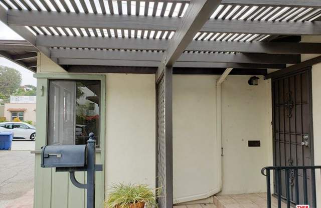 2836 West SILVER LAKE Drive Gallery 3