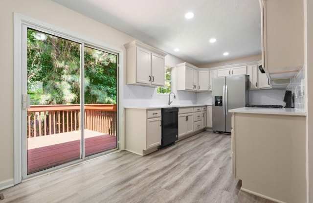 4848 Odessa W Inlt Gallery 4