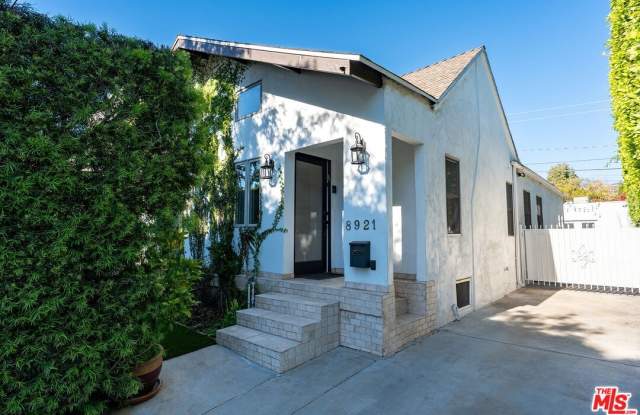 8921 Ashcroft Ave photos photos