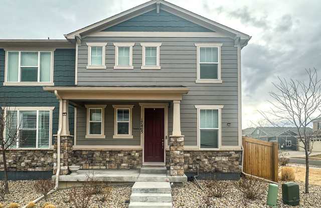 CORNER PAIRED HOME ACROSS THE PARK! photos photos