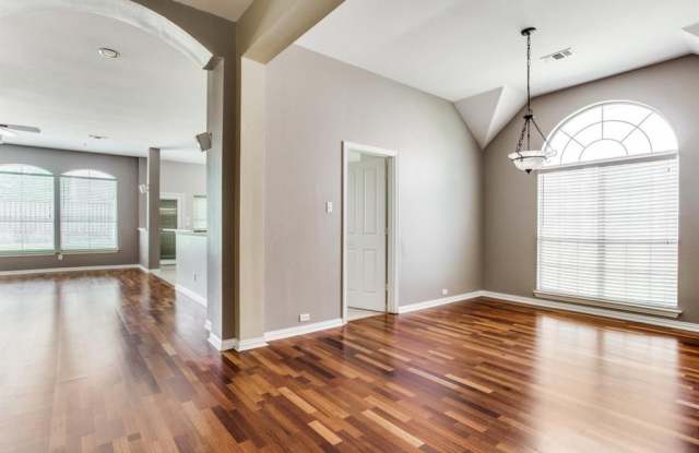 705 Greymoor Place Gallery 2