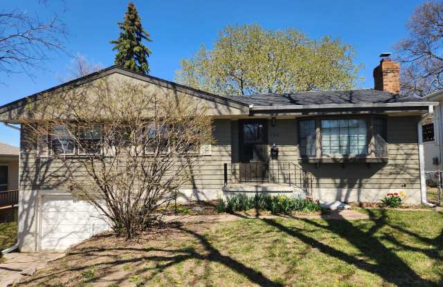 District 66 single Family house photos photos