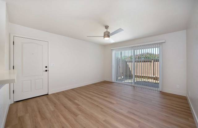 Brentwood Apartments photos photos