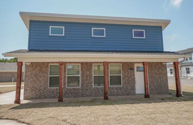 2 Bedroom 2 Baths, Very Close to U of A!! photos photos
