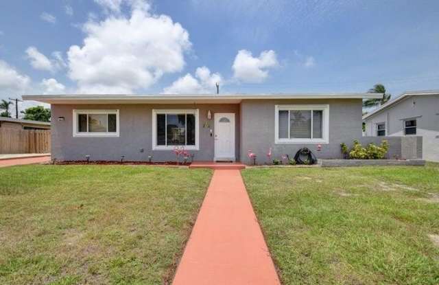 1415 Crest Drive photos photos