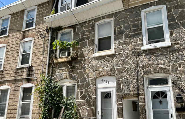 Gorgeous Studio Apartment in Manayunk! Available mid-August! photos photos