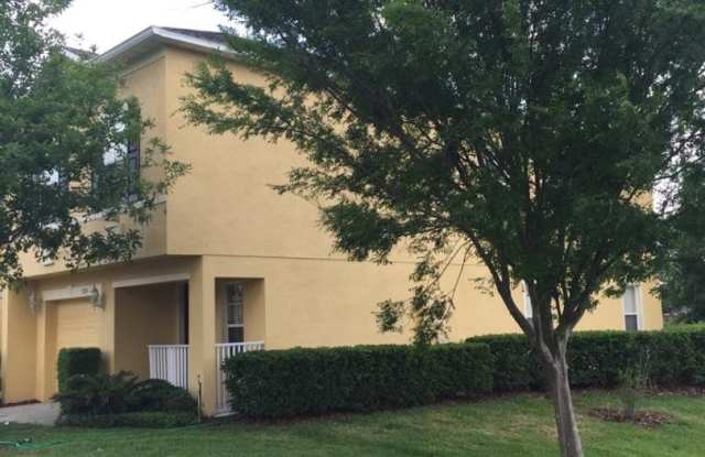 BEAUTIFUL OVIEDO/UCF AREA RENTAL-Fresh paint! Inviting 2 story 3 bd 2.5 bath townhouse located in Hawthorne Glen - Move in 8-1-2026!! Gallery 4