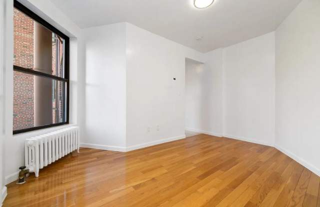 117 Perry Street Gallery 4