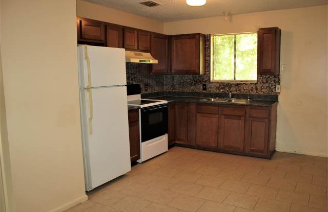 5147 westchase Court #2 photos photos