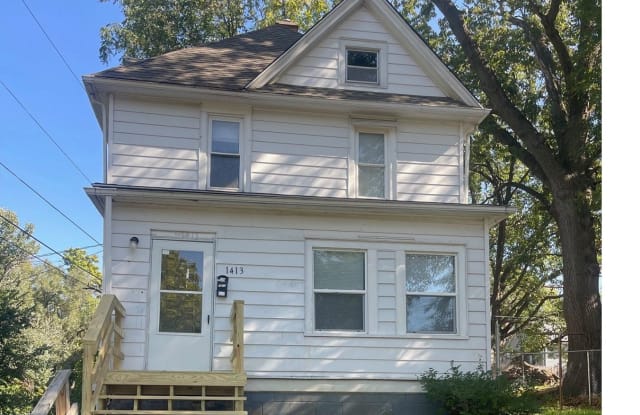1413 Carey Ave. - 1413 Carey Avenue, Davenport, IA 52803