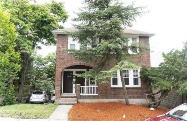 222 Washington Gallery 2