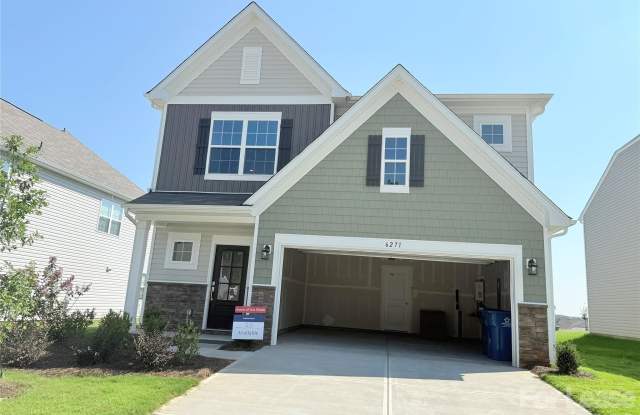 6271 Fairfax Cove Gallery 1