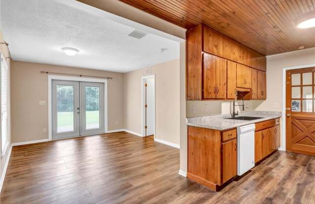 1840 HIGHLAND PARK Road Gallery 2
