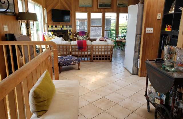 863 Evergreen Walk Gallery 2