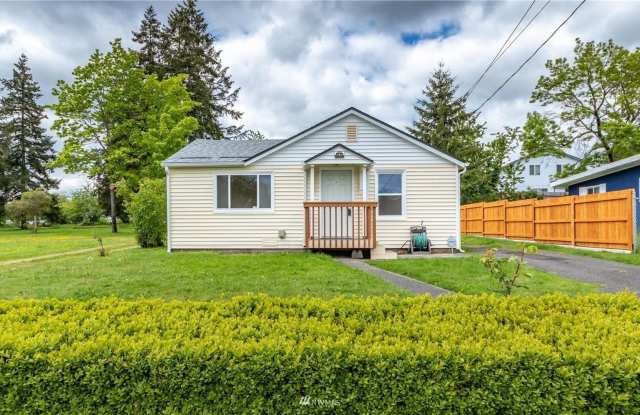 *** NEW RENT SPECIAL - $750 OFF FIRST MONTH'S RENT! ***Beautiful Tacoma 3 Bedroom Home! Apply Today! photos photos