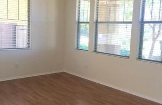3636 E YEAGER Court Gallery 3