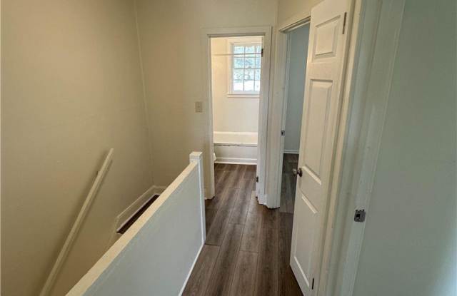 1204 E Warren Avenue unit: 2-B photos photos