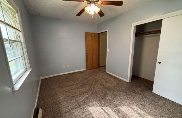 1809 B Avenue Gallery 3