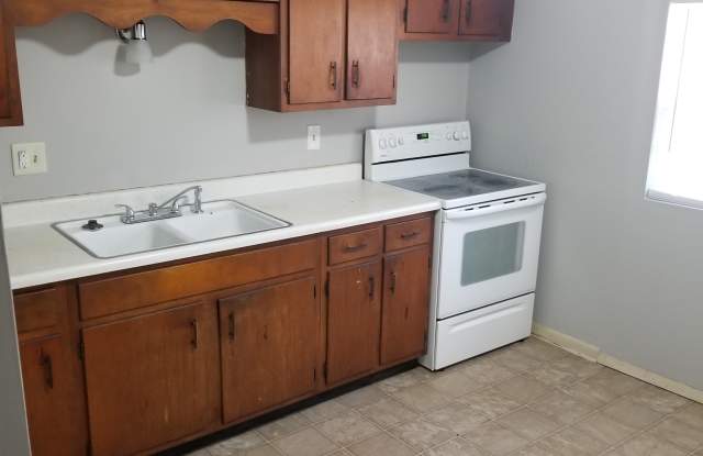6806 East 21st Street - 4 Gallery 2
