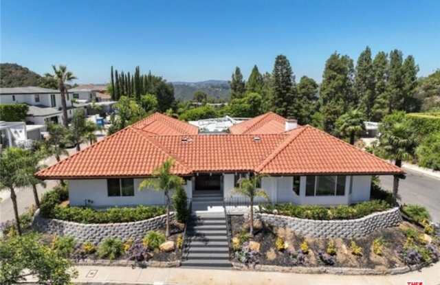 2199 Summitridge Dr Gallery 2