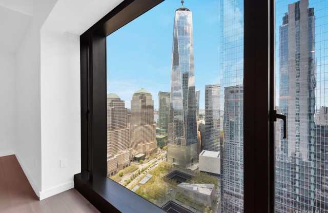 125 GREENWICH Street photos photos