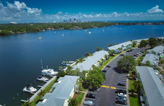 165 Pompano Dr SE, St Petersburg, FL 33705 Gallery 1