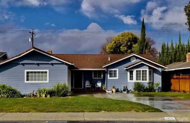 CAMPBELL (Dry Creek/Pruneyard neighborhood) HOME FOR RENT - $5,500/mo includes landscaping photos photos