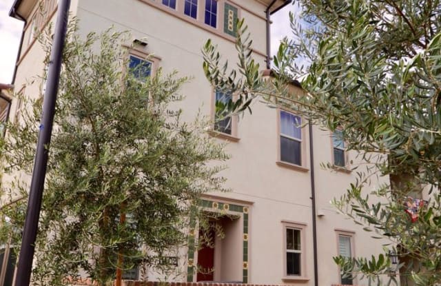 1402 El Paseo - 1402 El Paseo, Lake Forest, CA 92610